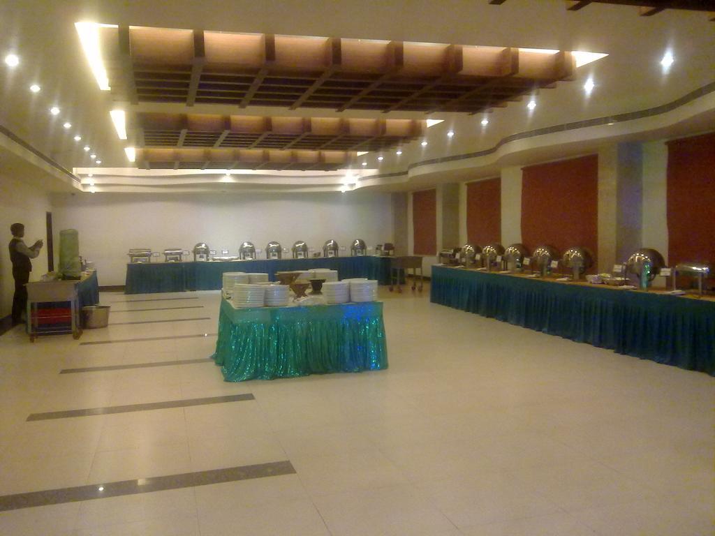 Hotel Golden Orchid Lucknow Dış mekan fotoğraf