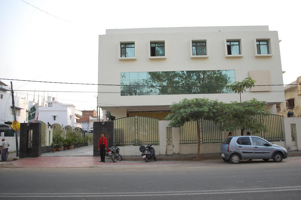 Hotel Golden Orchid Lucknow Dış mekan fotoğraf