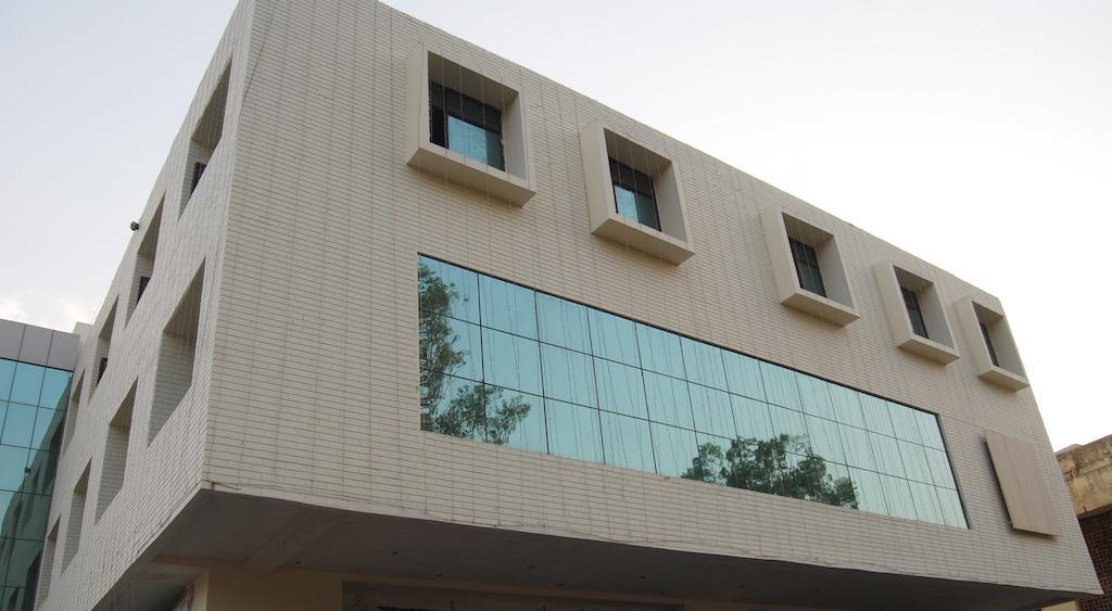 Hotel Golden Orchid Lucknow Dış mekan fotoğraf