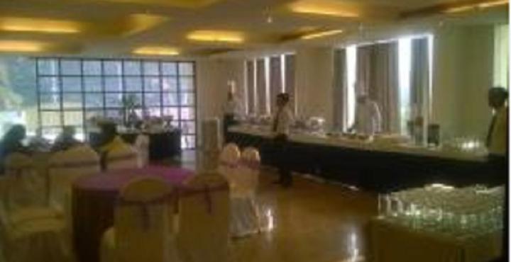 Hotel Golden Orchid Lucknow Dış mekan fotoğraf