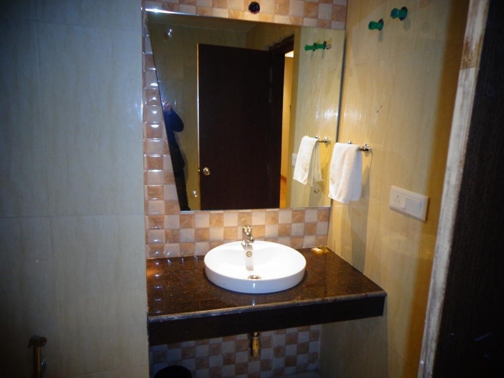 Hotel Golden Orchid Lucknow Oda fotoğraf